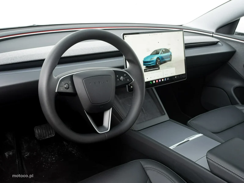 Tesla Model 3 6