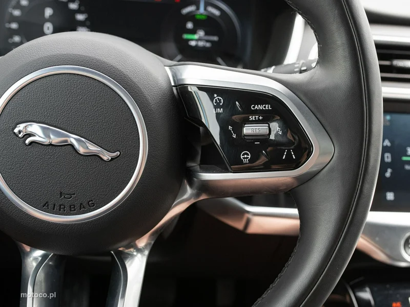 Jaguar I-Pace 14