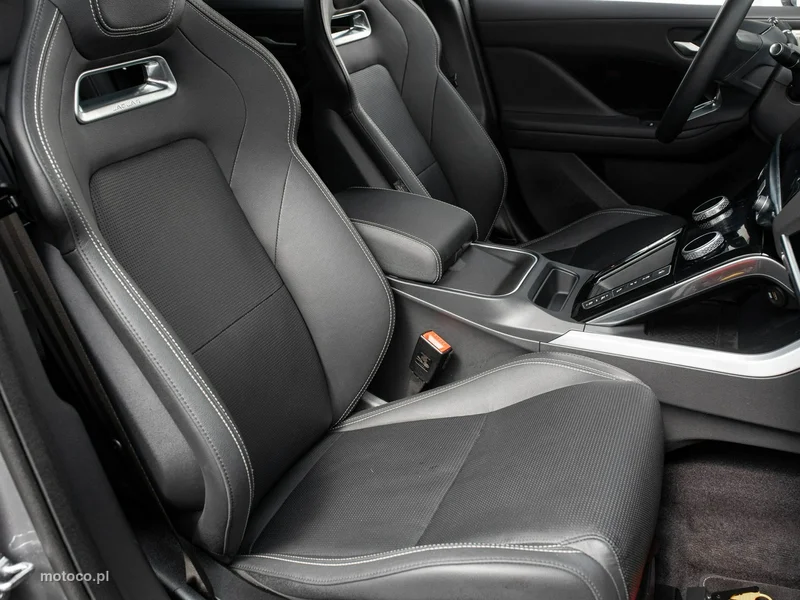 Jaguar I-Pace 27