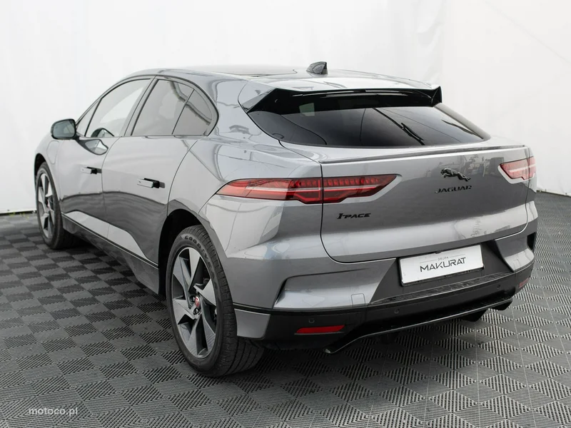 Jaguar I-Pace 4