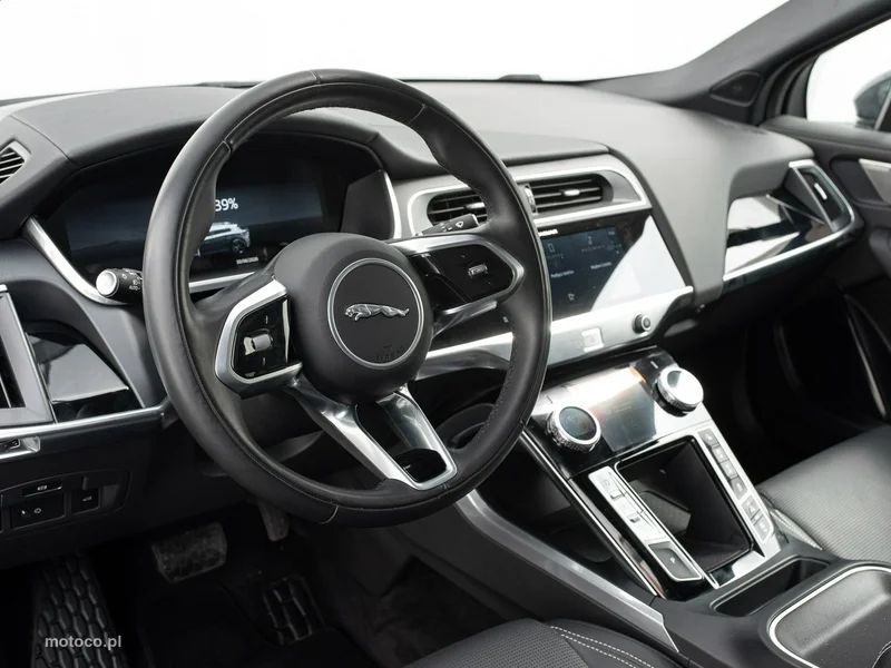 Jaguar I-Pace 6