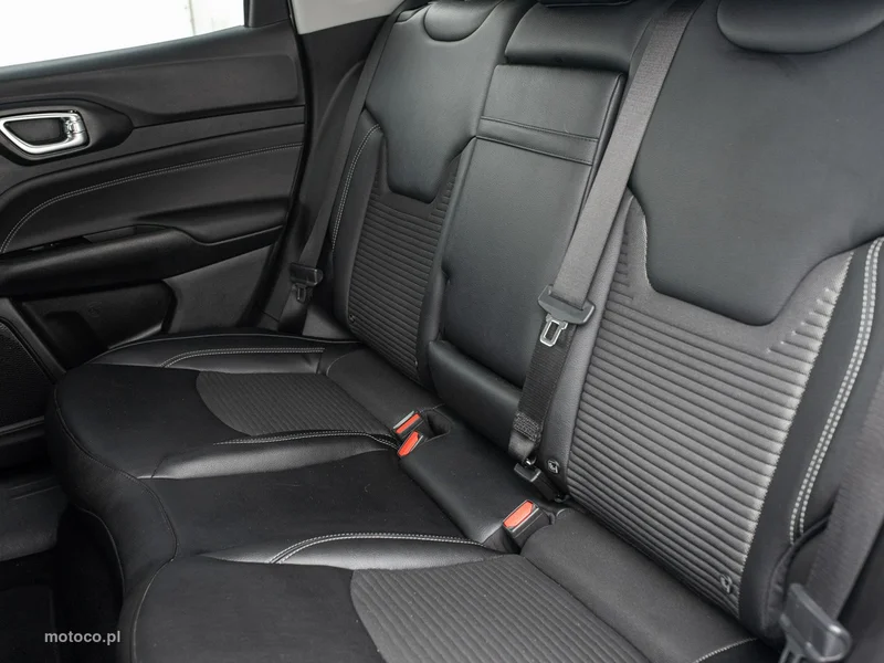Jeep Compass 23