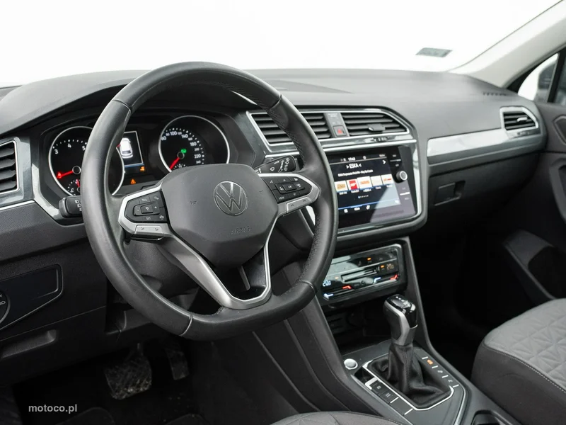 Volkswagen Tiguan AD 6
