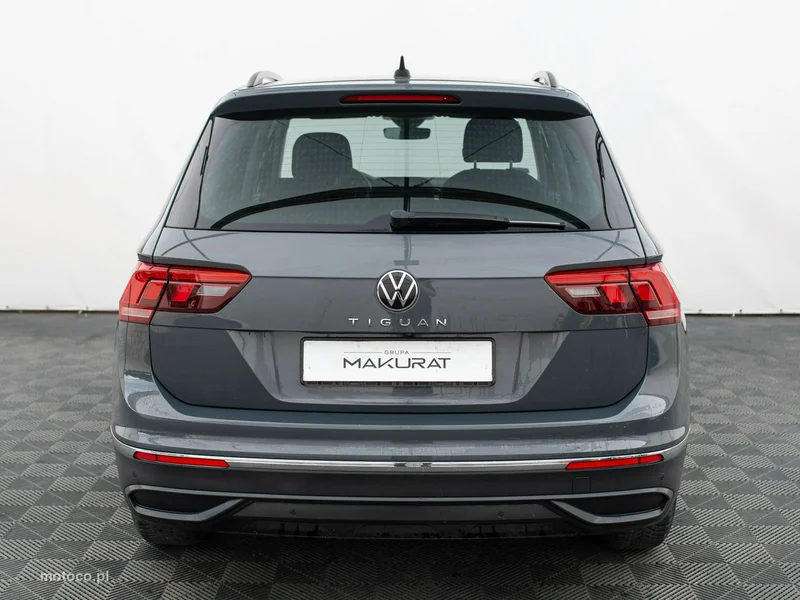 Volkswagen Tiguan AD 8