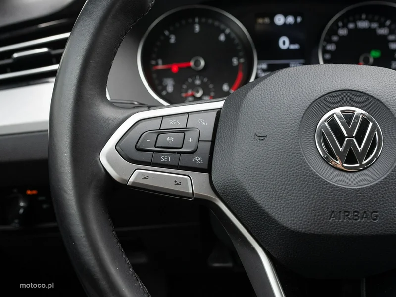 Volkswagen Passat B8 13