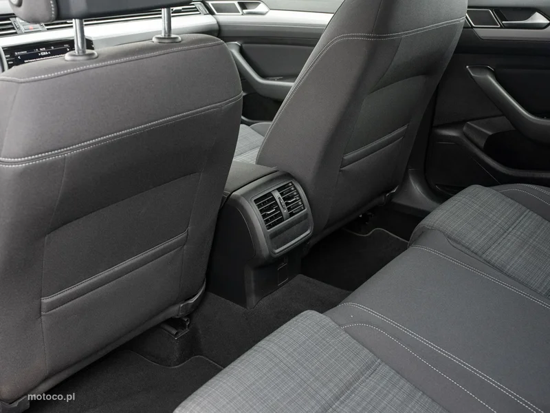 Volkswagen Passat B8 26