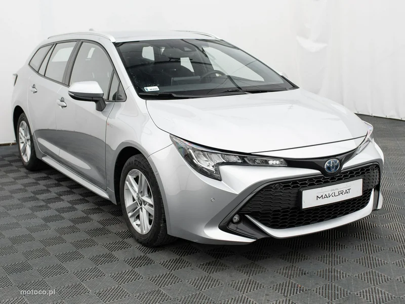 Toyota Corolla E210 3