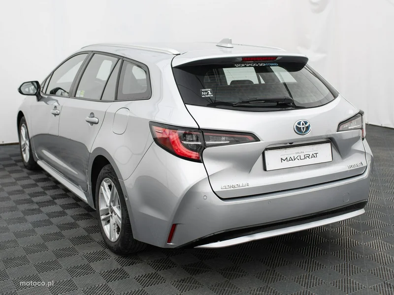Toyota Corolla E210 4