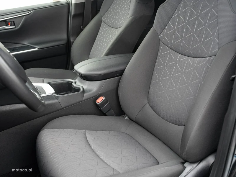 Toyota RAV 4 XA50 11