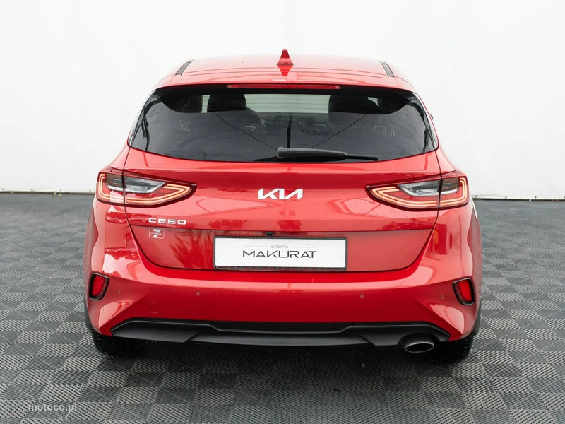 Kia Cee'd 8