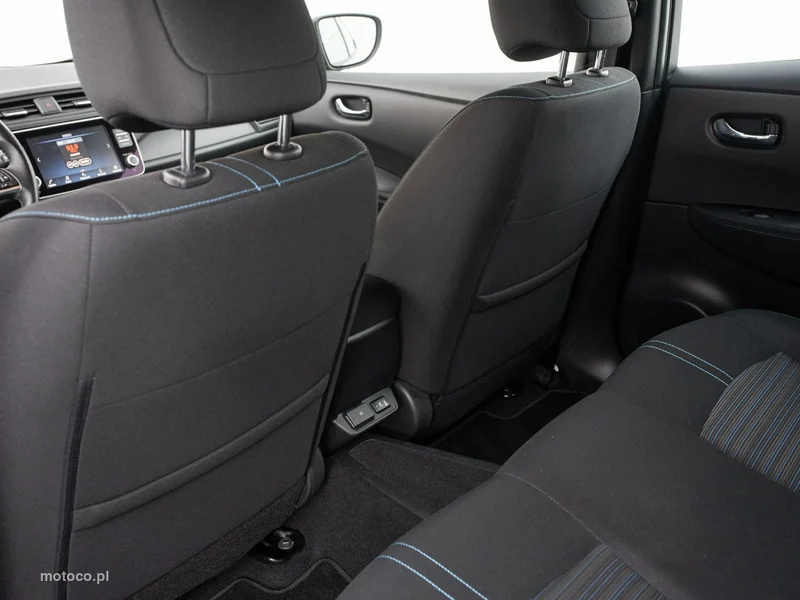 Nissan Leaf 24