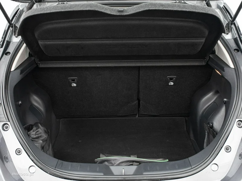 Nissan Leaf 26