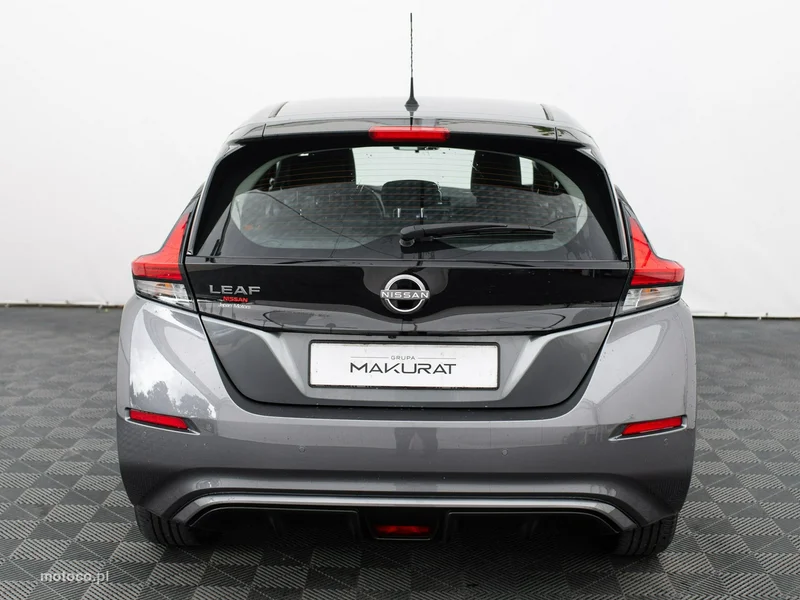 Nissan Leaf 8