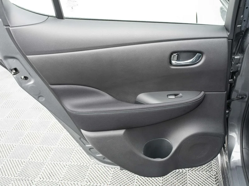 Nissan Leaf 22