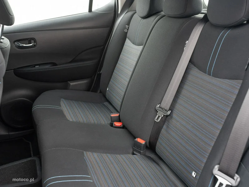 Nissan Leaf 24