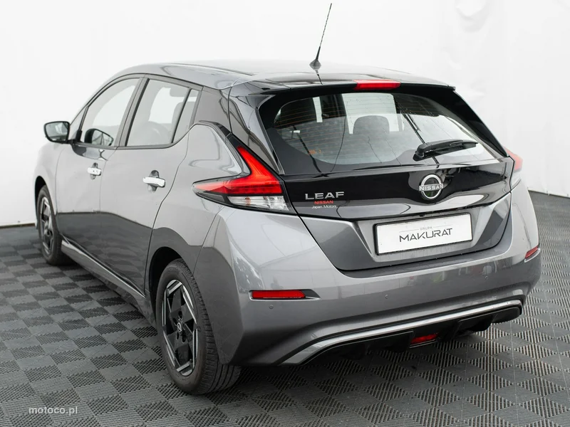 Nissan Leaf 4