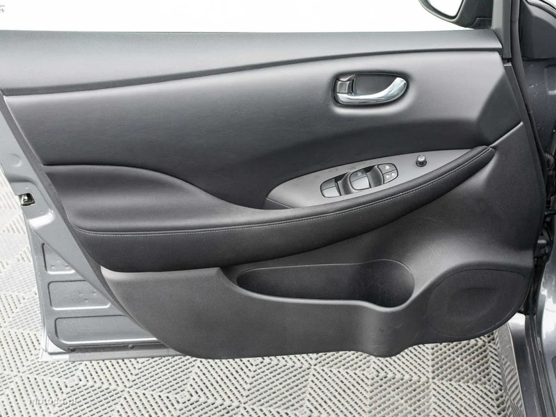 Nissan Leaf 9