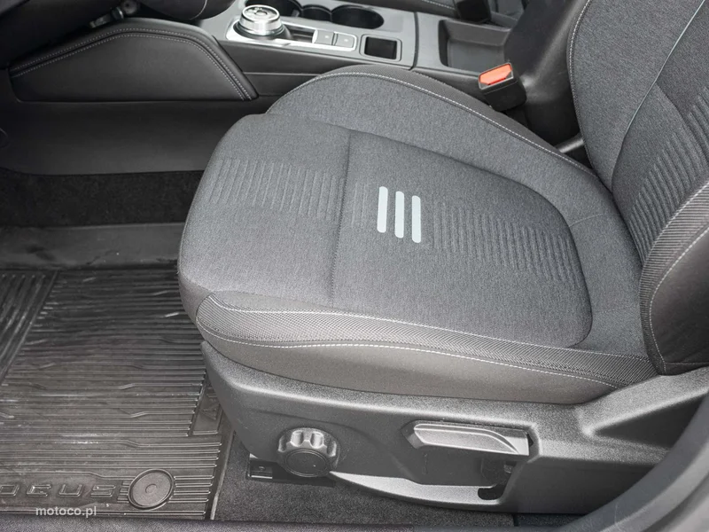 Ford Focus IV 10