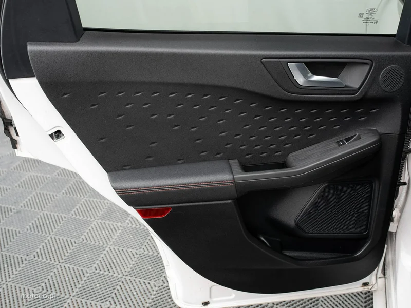 Ford Kuga II 25
