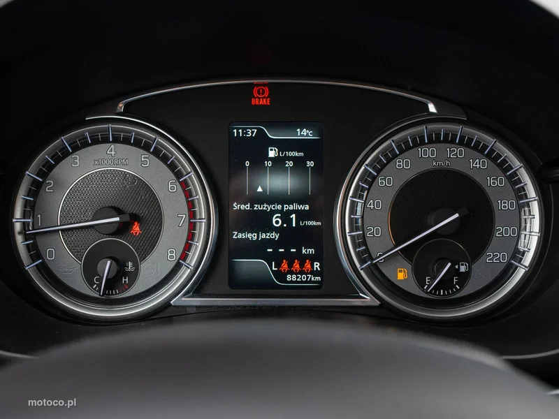 Suzuki S-Cross 12