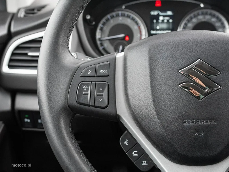 Suzuki S-Cross 13