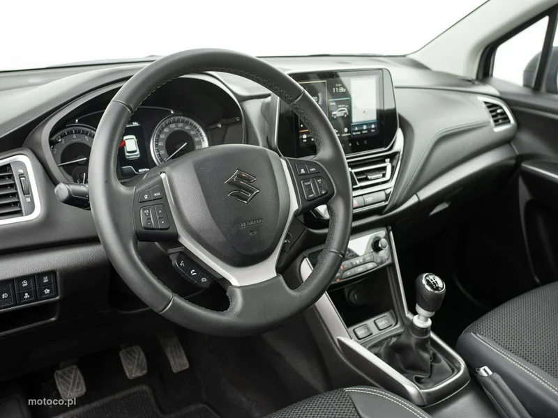 Suzuki S-Cross 6