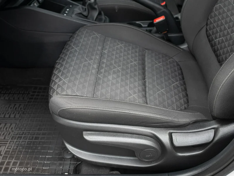 Kia Rio 10