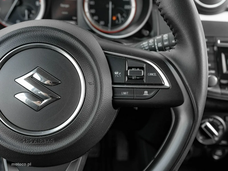 Suzuki Swift 13
