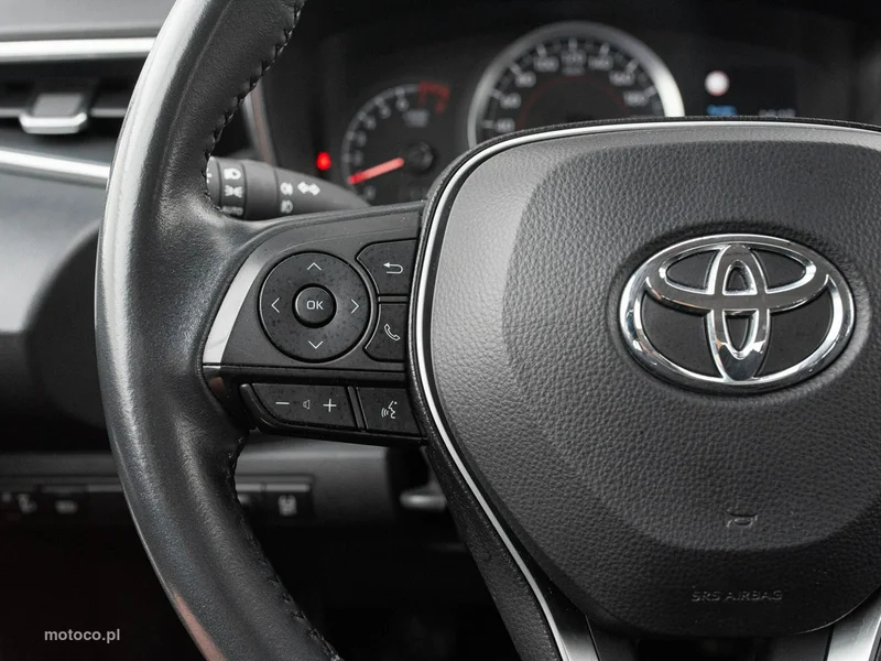 Toyota Corolla E210 12