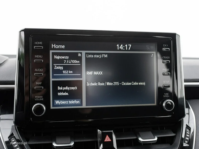 Toyota Corolla E210 16