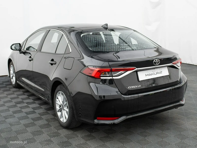 Toyota Corolla E210 4