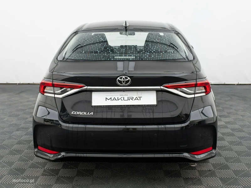 Toyota Corolla E210 8