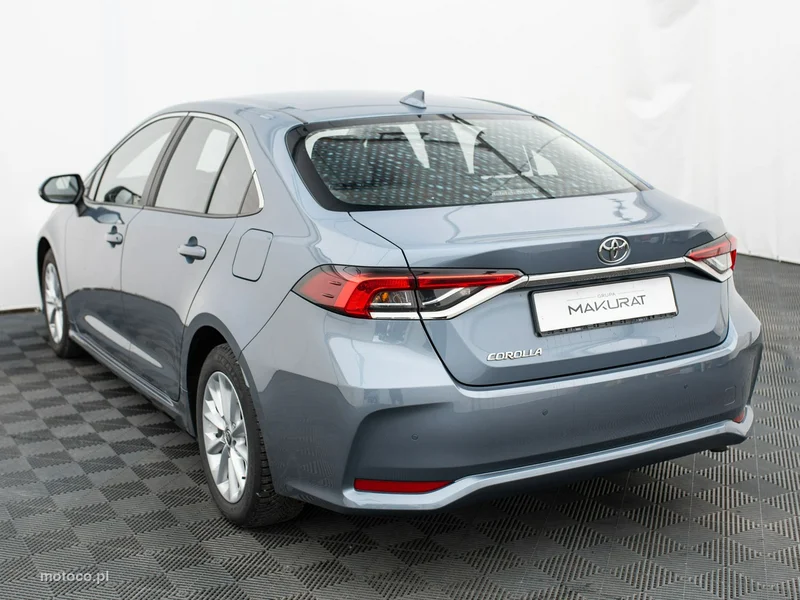 Toyota Corolla E210 4