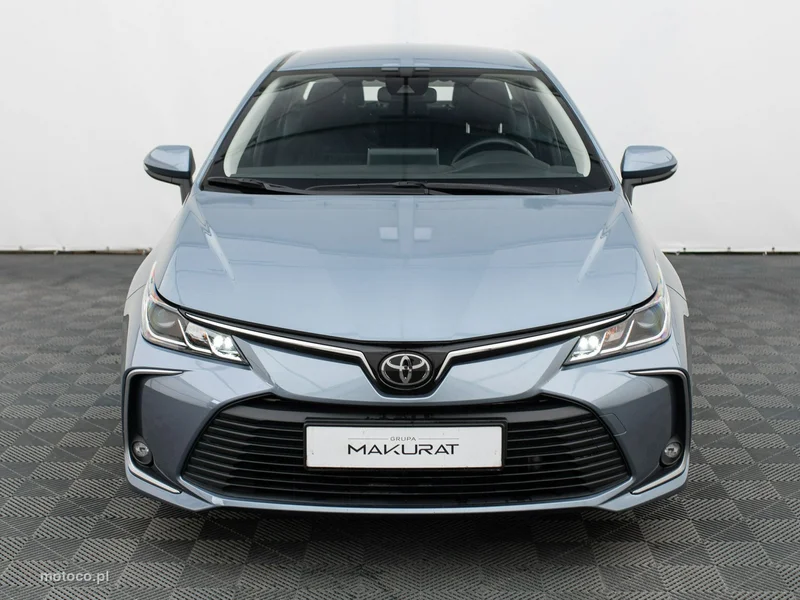 Toyota Corolla E210 7