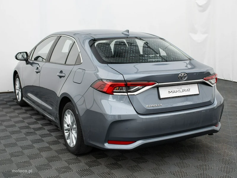 Toyota Corolla E210 4