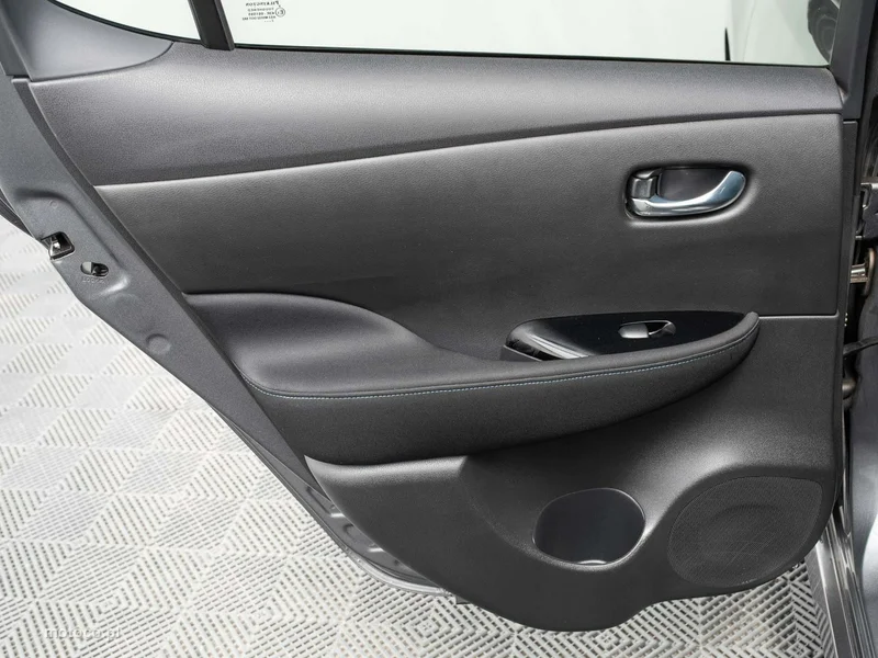 Nissan Leaf 26