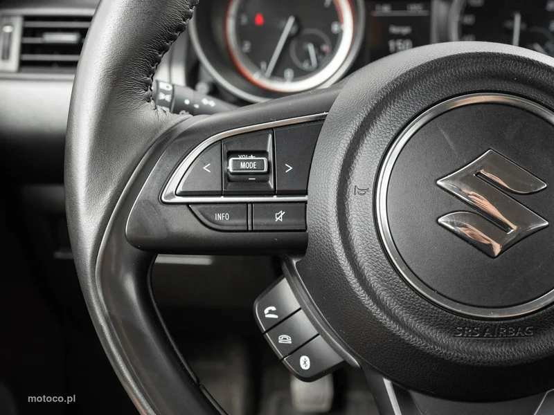 Suzuki Swift 13