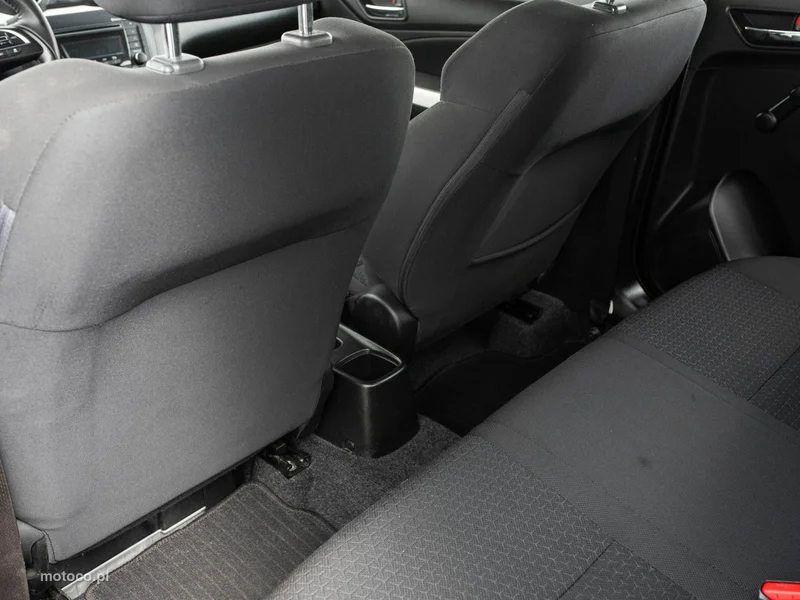 Suzuki Swift 19