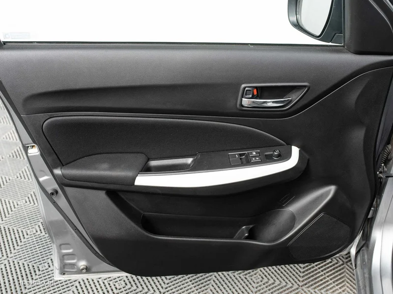 Suzuki Swift 9