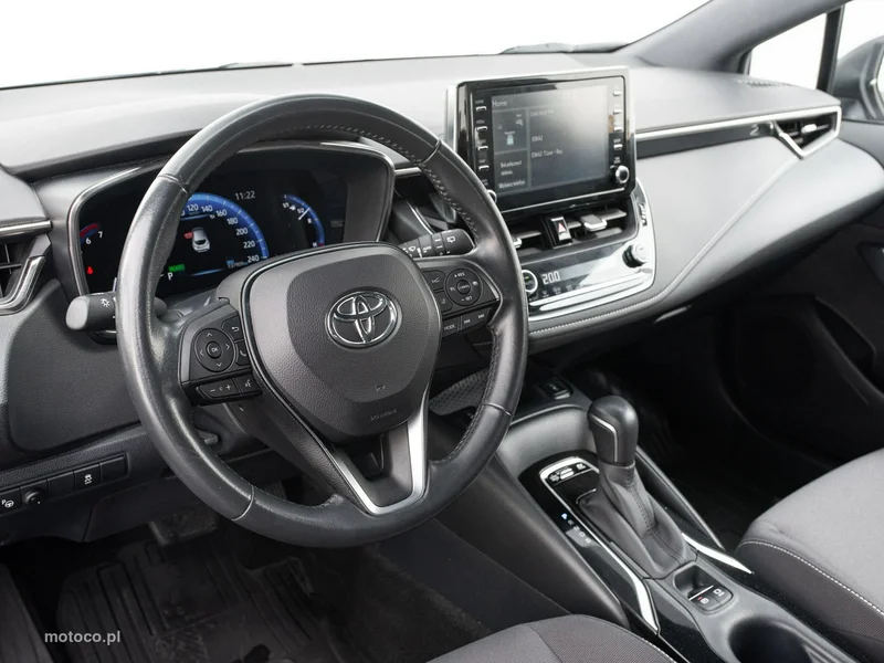 Toyota Corolla E210 6