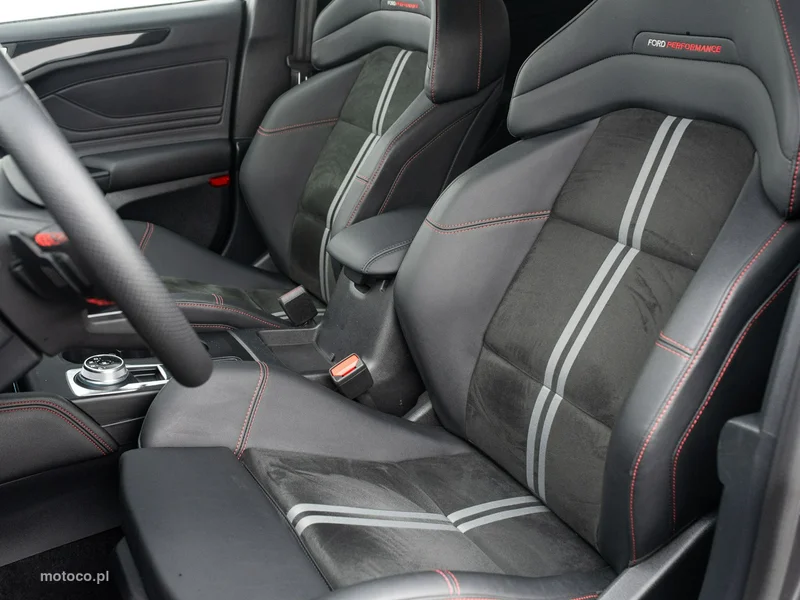 Ford Focus IV 10