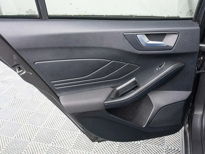 Ford Focus IV 23