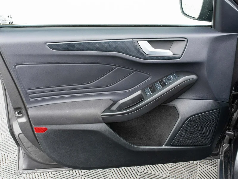 Ford Focus IV 9
