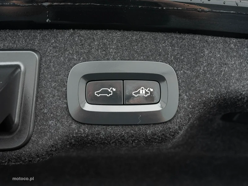 Volvo S90 28