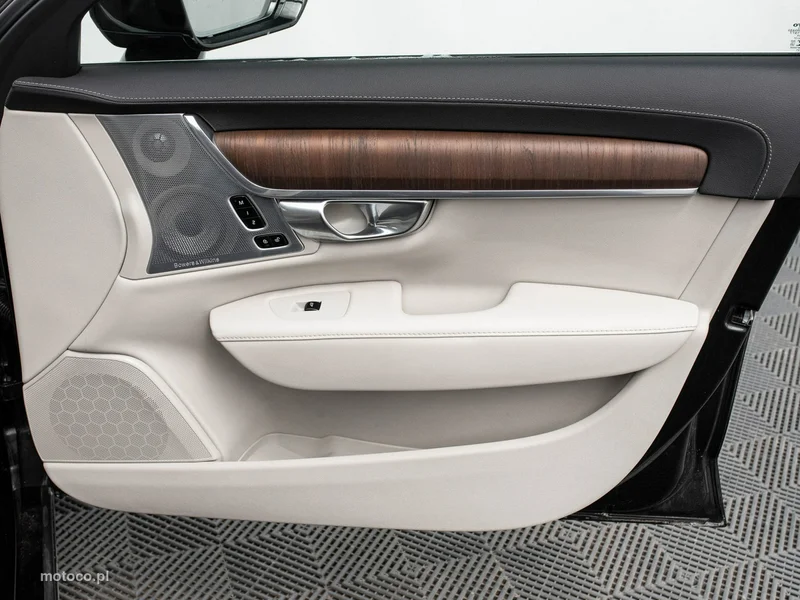 Volvo S90 29