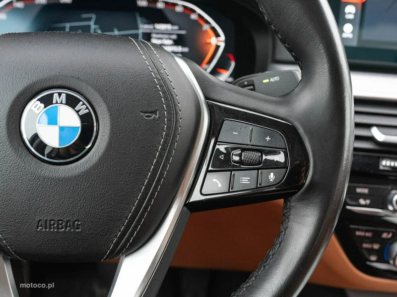 BMW Seria 5 G30 520 14