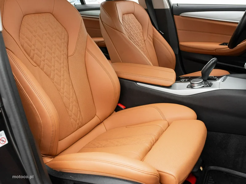 BMW Seria 5 G30 520 27