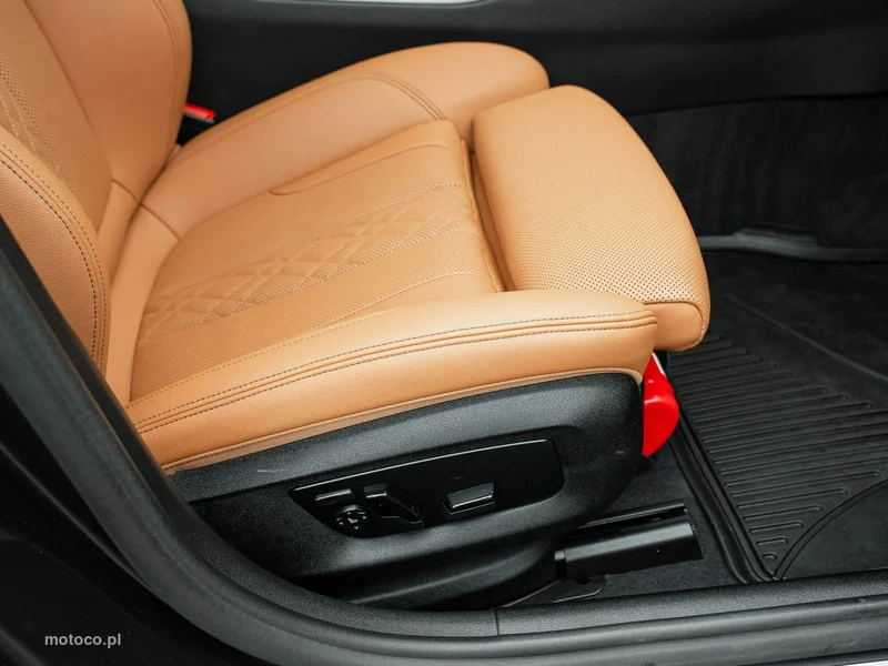 BMW Seria 5 G30 520 28