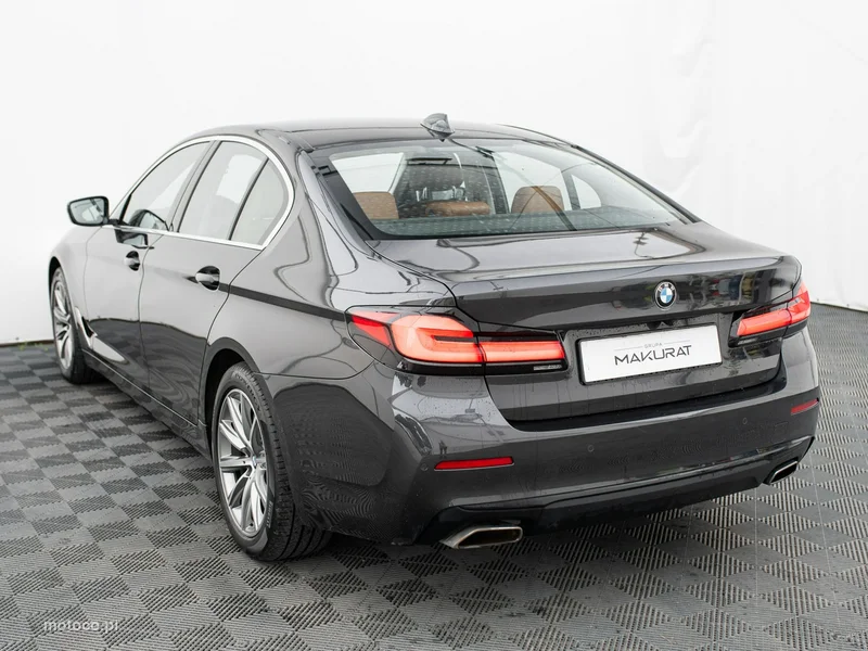 BMW Seria 5 G30 520 4