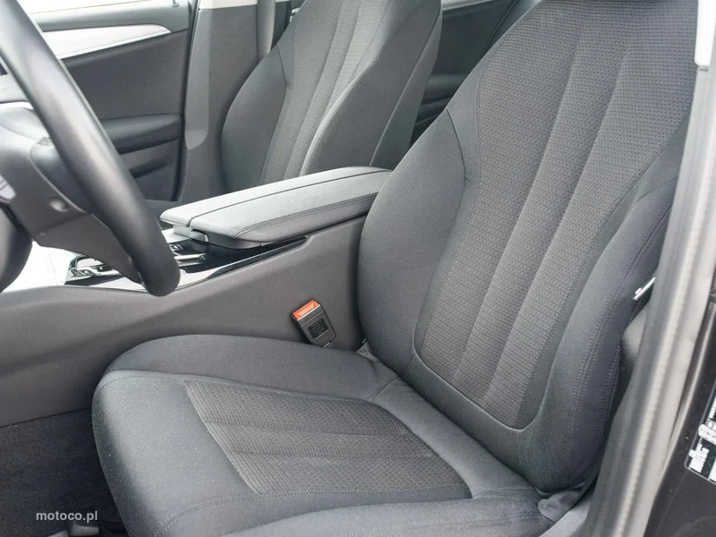 BMW Seria 5 G30 520 11